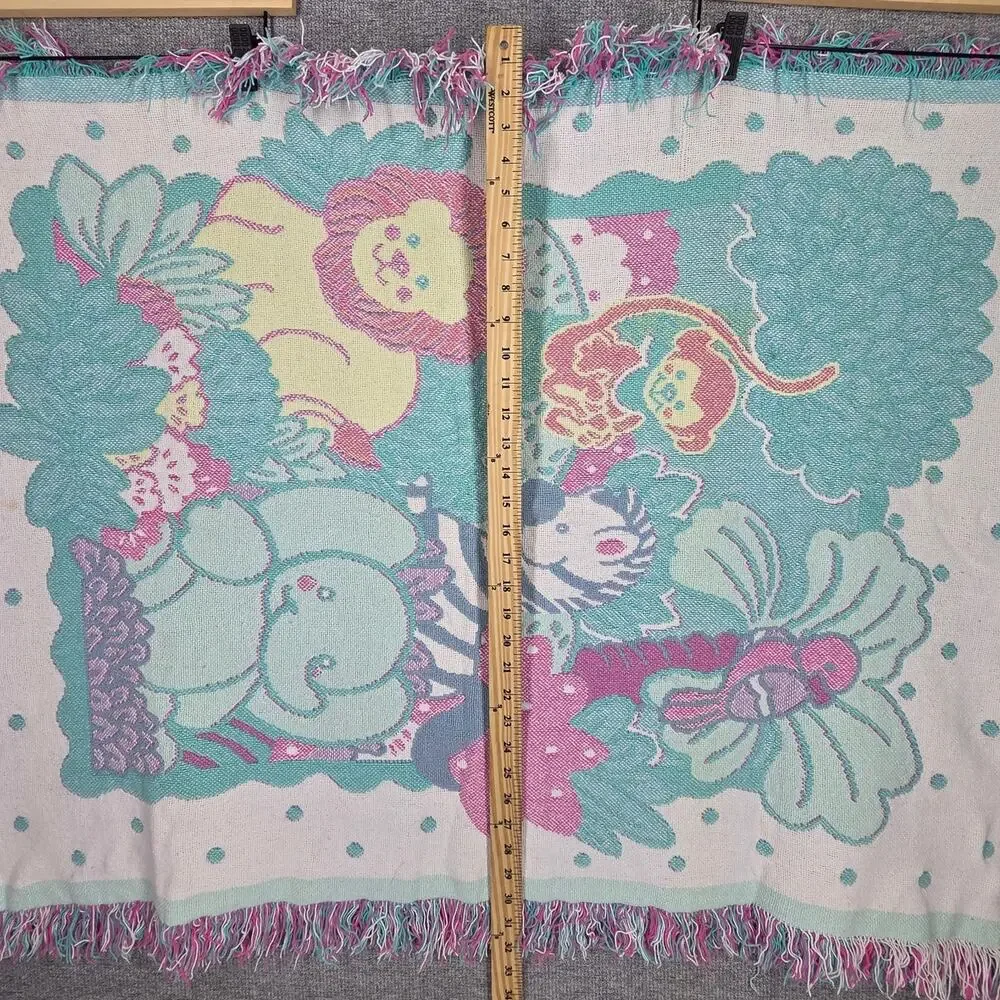 RIEGEL JACQUARD VINTAGE WEAVE JUNGLE ANIMALS 42X33 FRINGE TAPESTRY THROW BLANKET